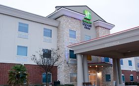 Holiday Inn Express Hotel & Suites New Boston By Ihg